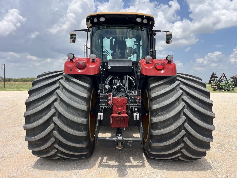 Image for 2023 Versatile 430