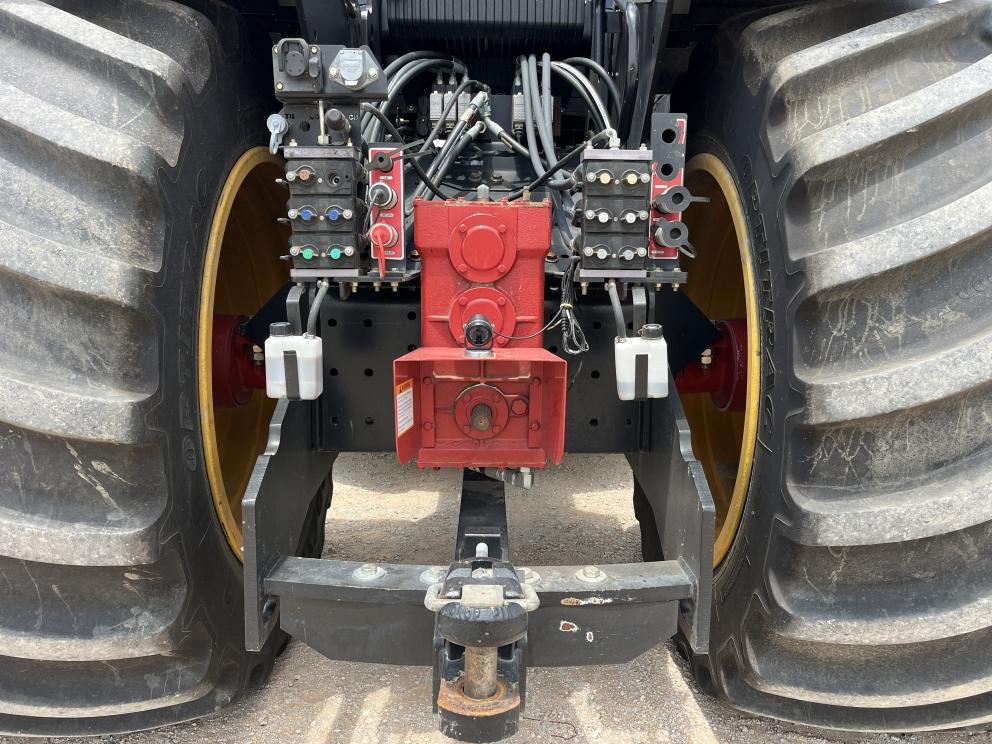 Image for 2023 Versatile 430