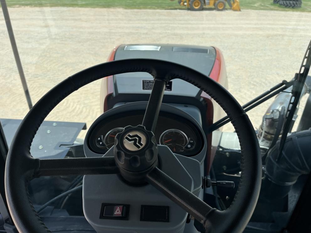 Image for 2023 Versatile 430