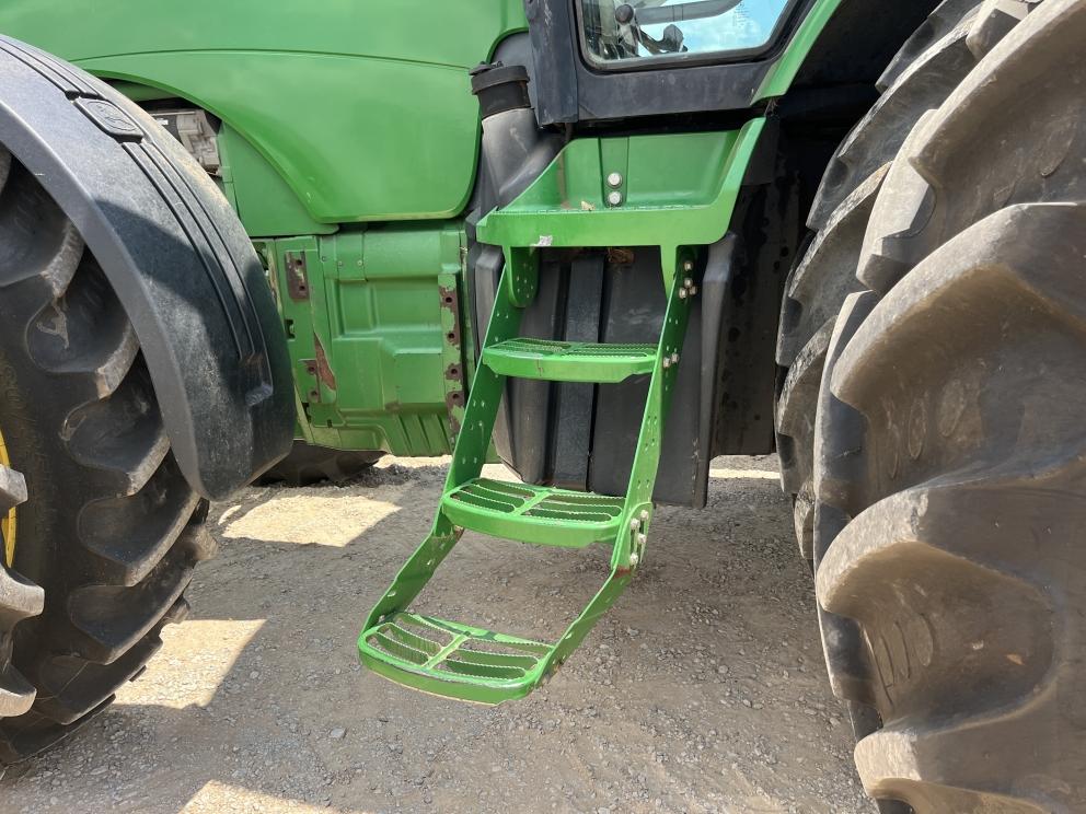 Image for 2010 John Deere 8345R
