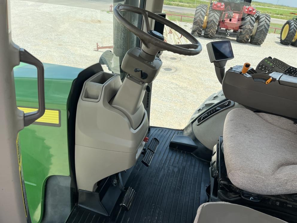 Image for 2010 John Deere 8345R