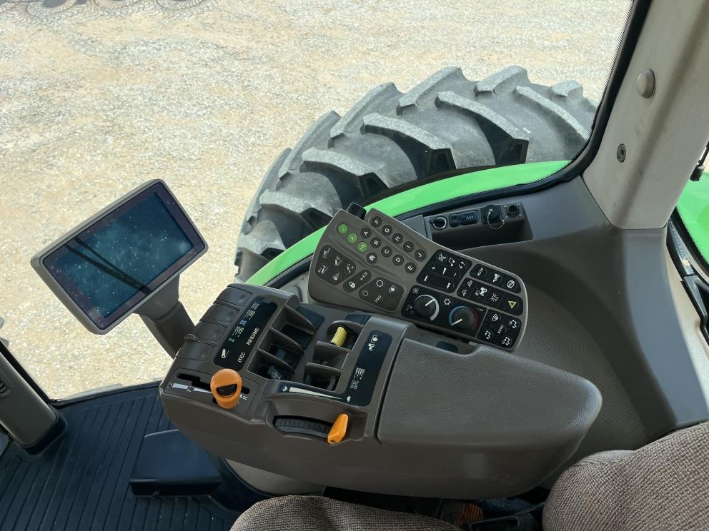 Image for 2010 John Deere 8345R