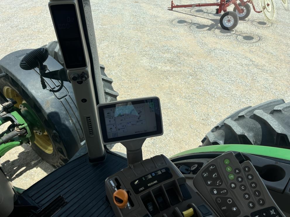 Image for 2010 John Deere 8345R