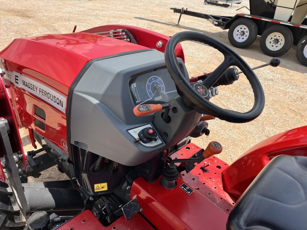 Image for 2021 Massey Ferguson 1840E