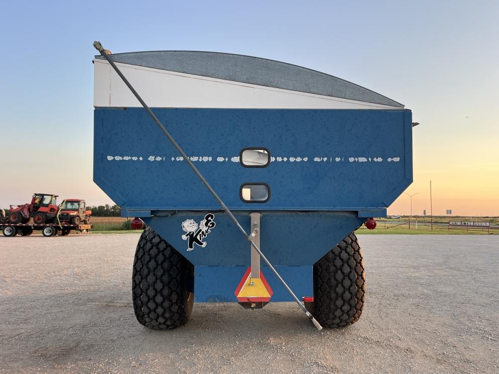 Image for 1997 Kinze 840
