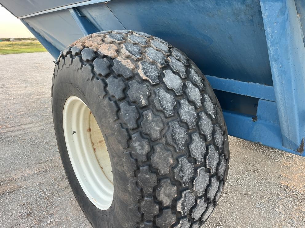 Image for 1997 Kinze 840