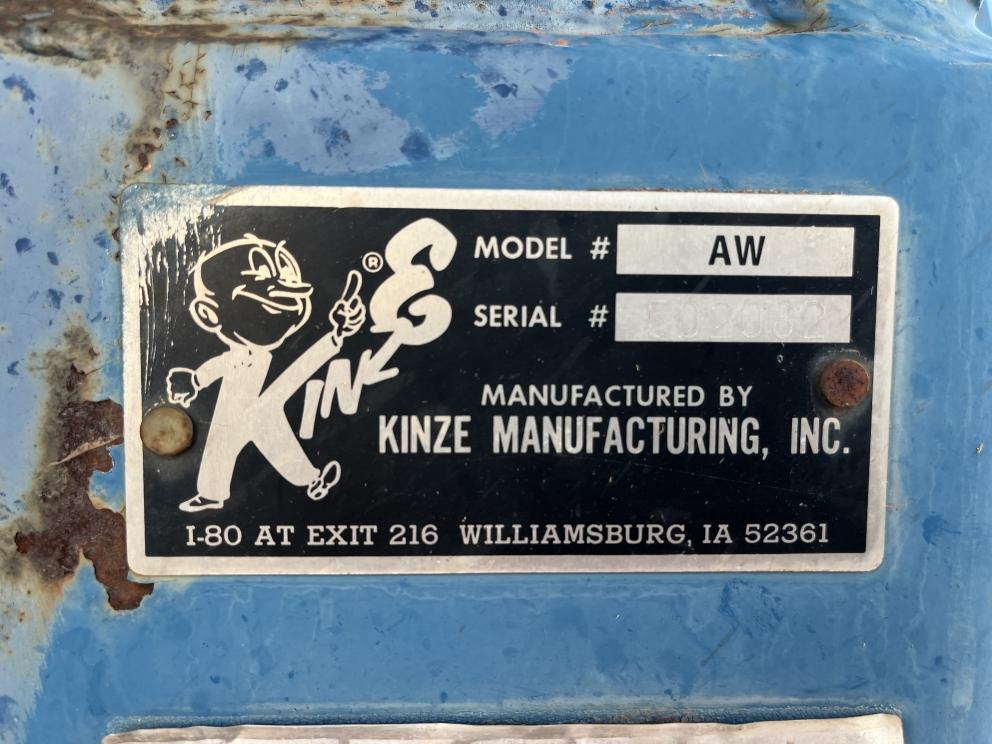 Image for 1997 Kinze 840