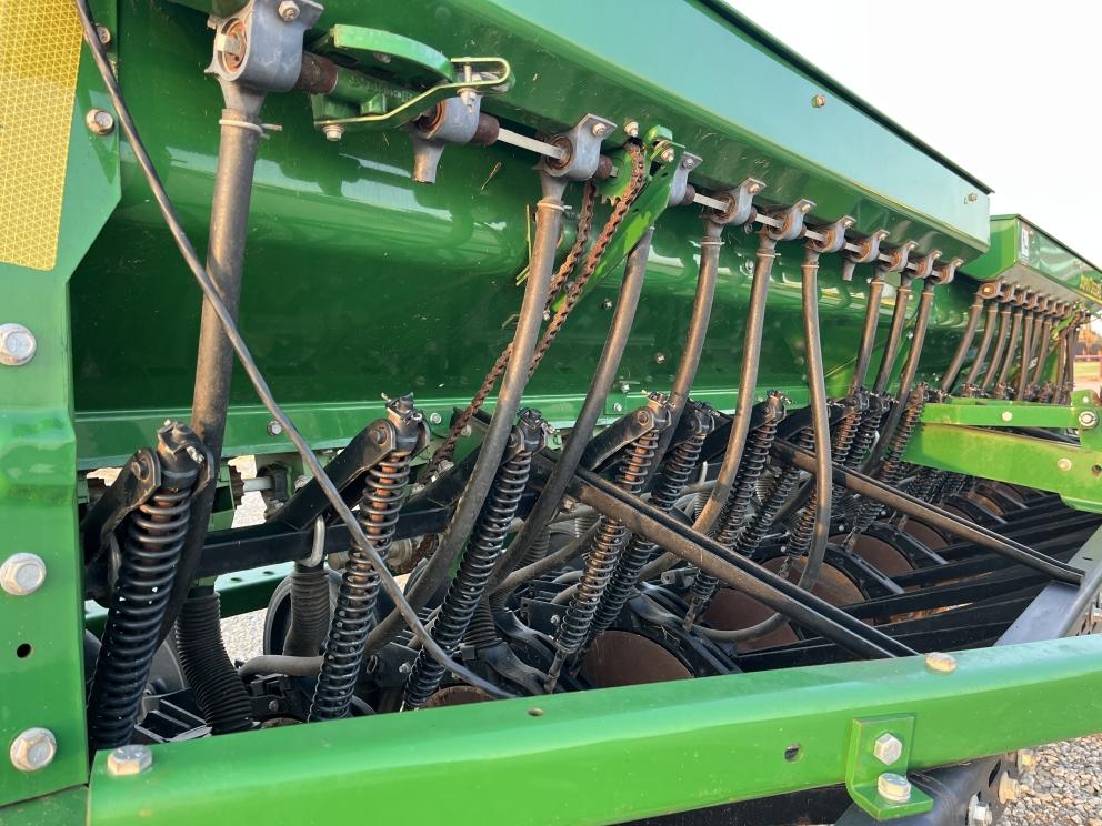 Image for 2015 John Deere BD1113