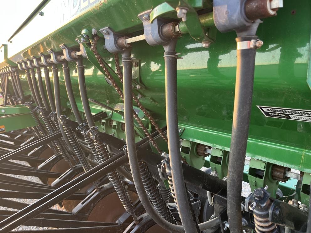Image for 2015 John Deere BD1113