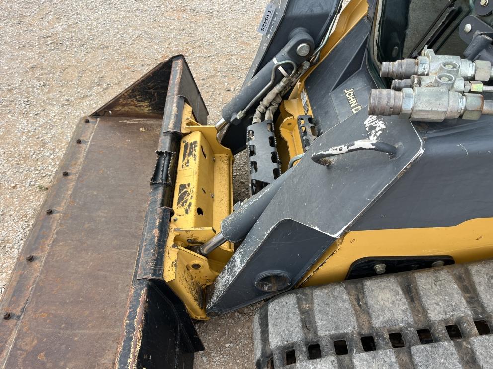 Image for 2013 John Deere 333E