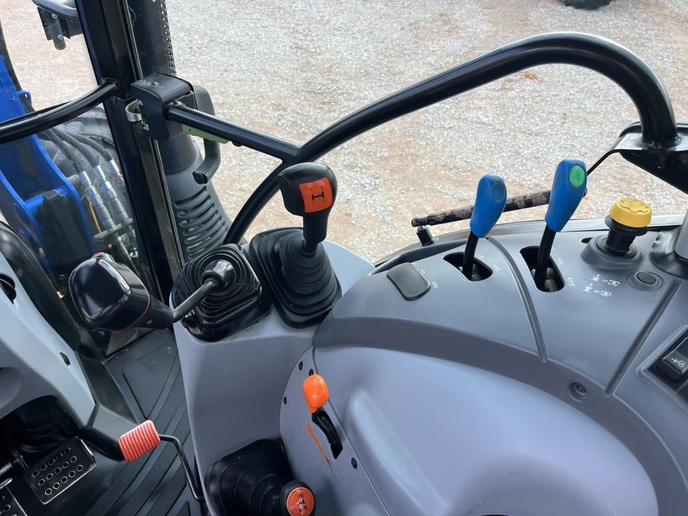 Image for 2018 New Holland T4.120