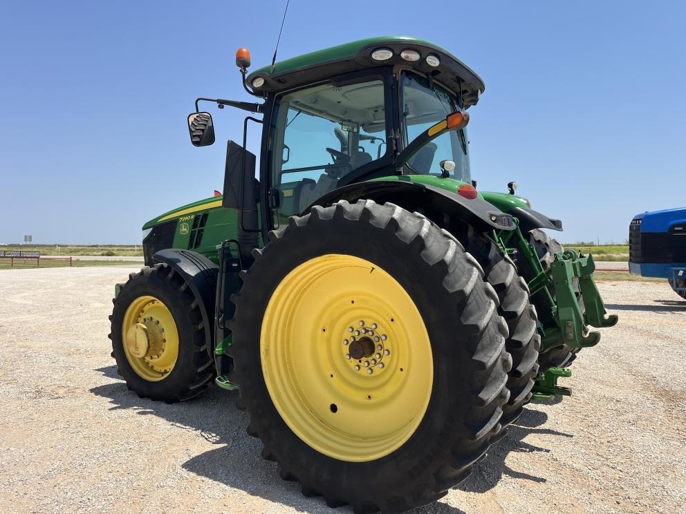 Image for 2014 John Deere 7290R