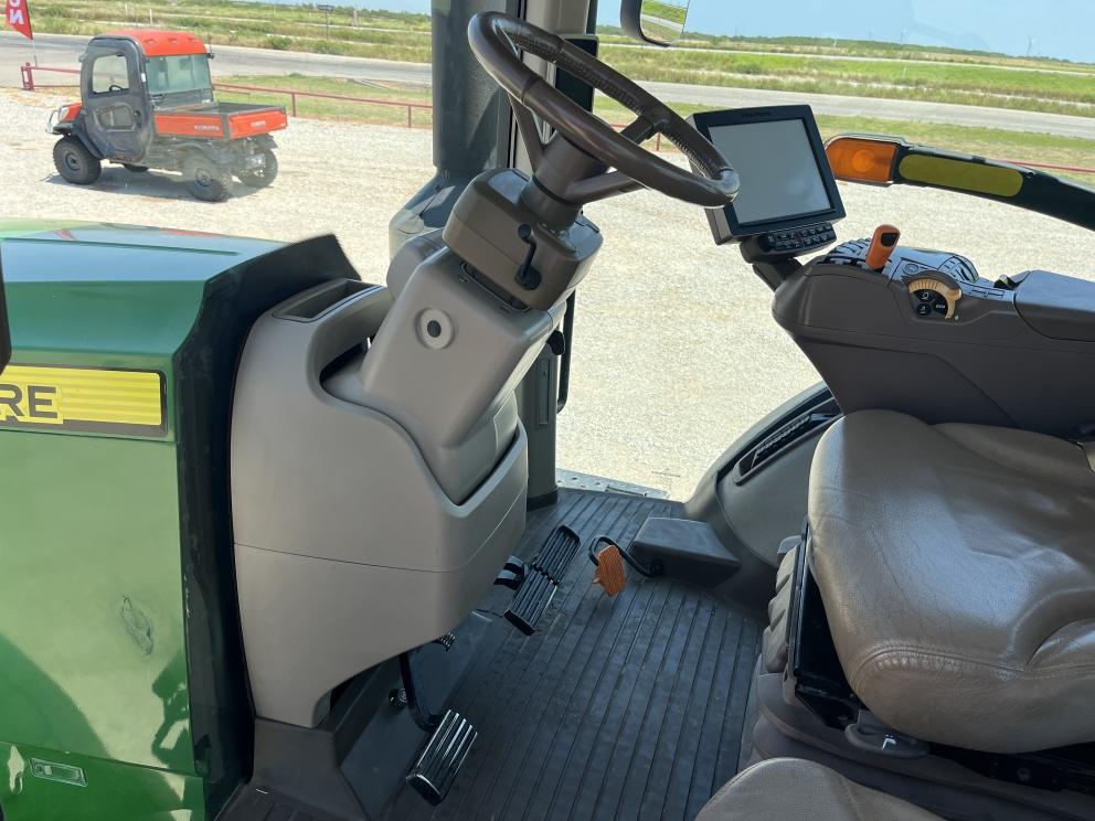 Image for 2014 John Deere 7290R