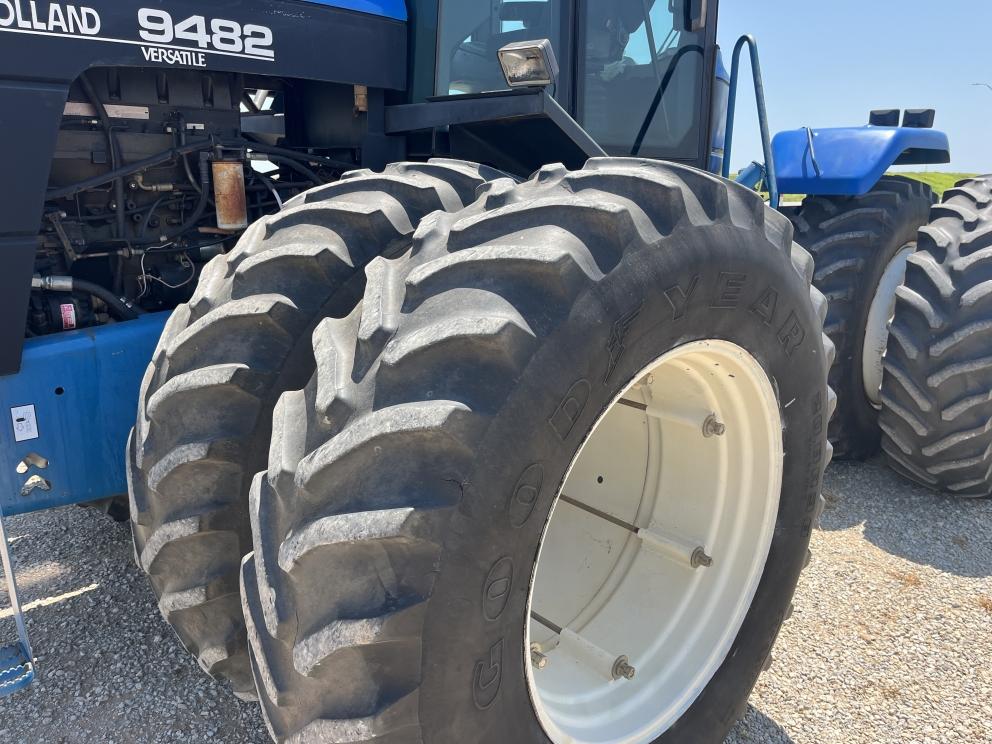Image for 1996 New Holland 9482
