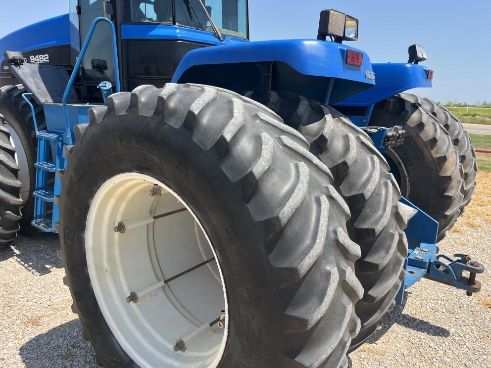 Image for 1996 New Holland 9482