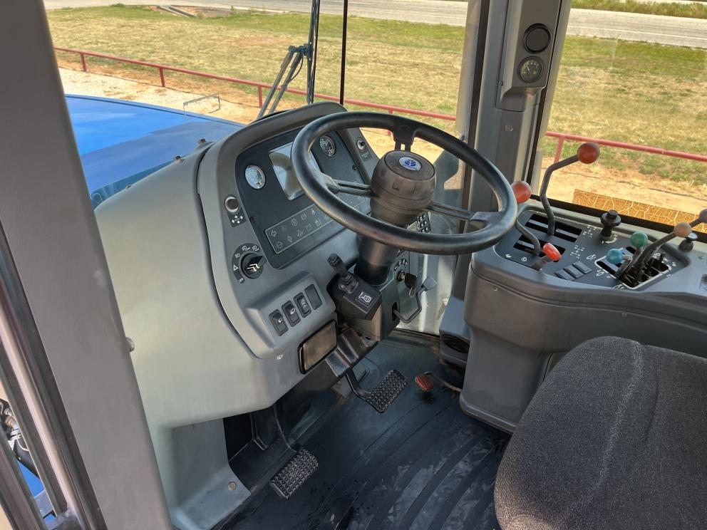 Image for 1996 New Holland 9482