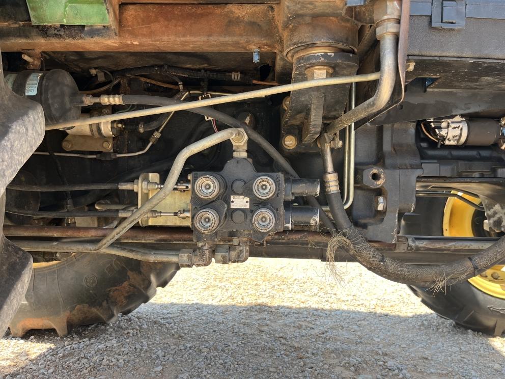 Image for 2010 John Deere 5093E