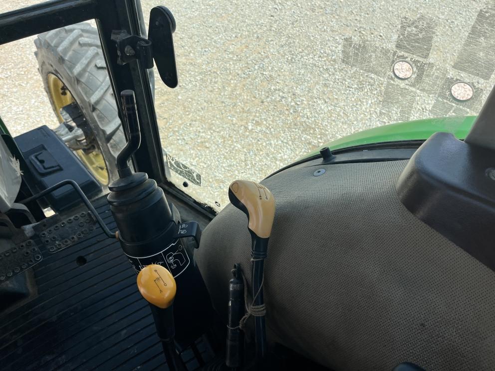 Image for 2010 John Deere 5093E