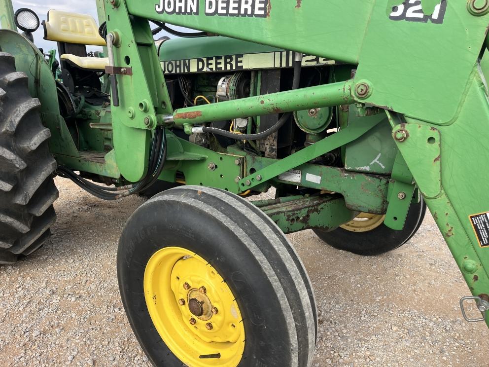 Image for 1976 John Deere 2240