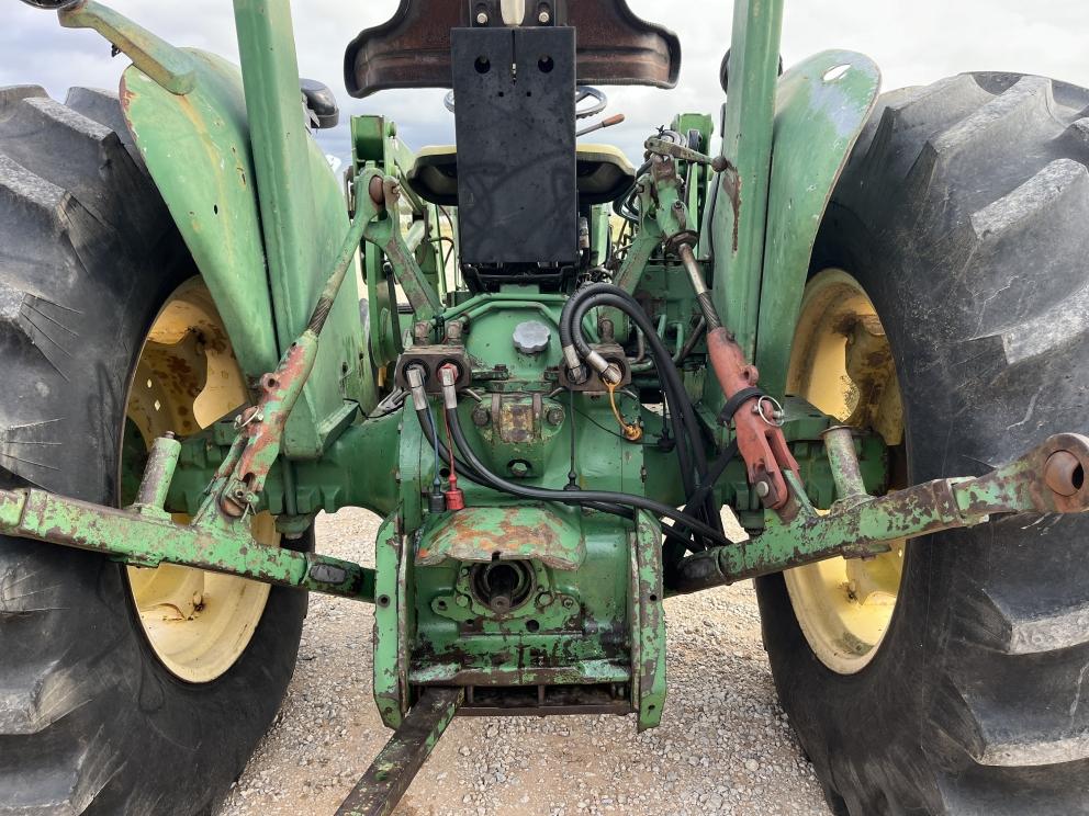 Image for 1976 John Deere 2240