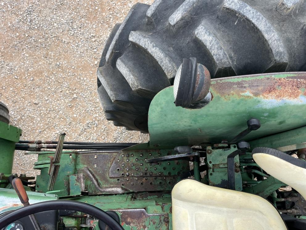Image for 1976 John Deere 2240