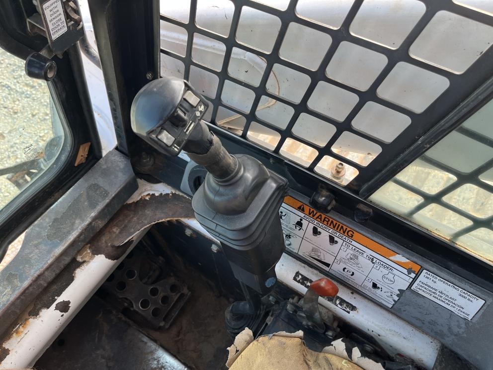 Image for 2002 Bobcat T300