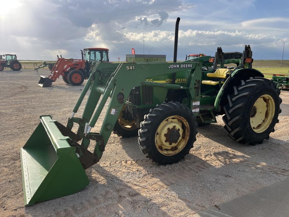 Image for 2001 John Deere 5210