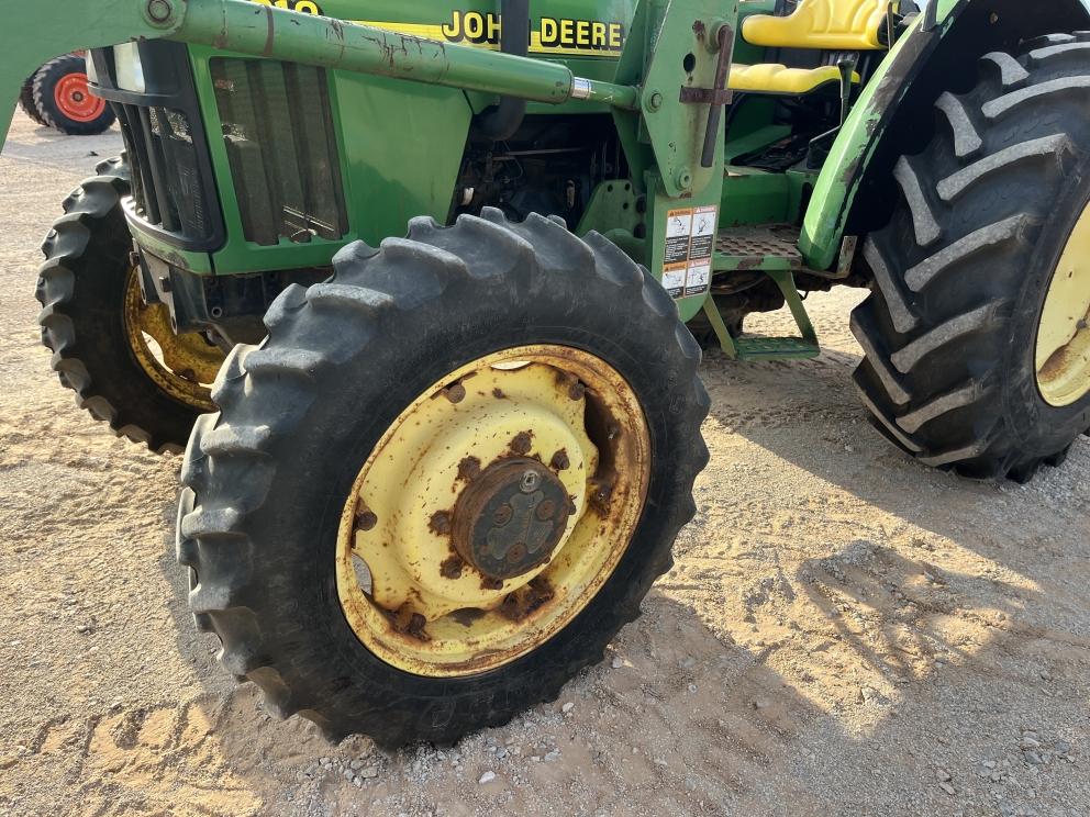 Image for 2001 John Deere 5210