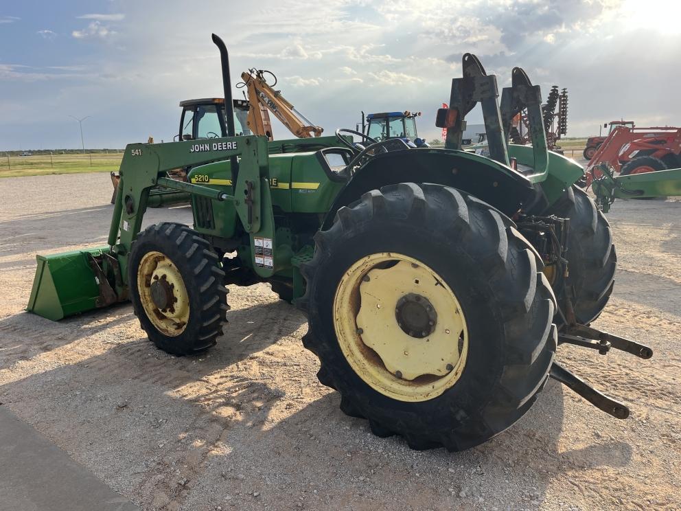 Image for 2001 John Deere 5210