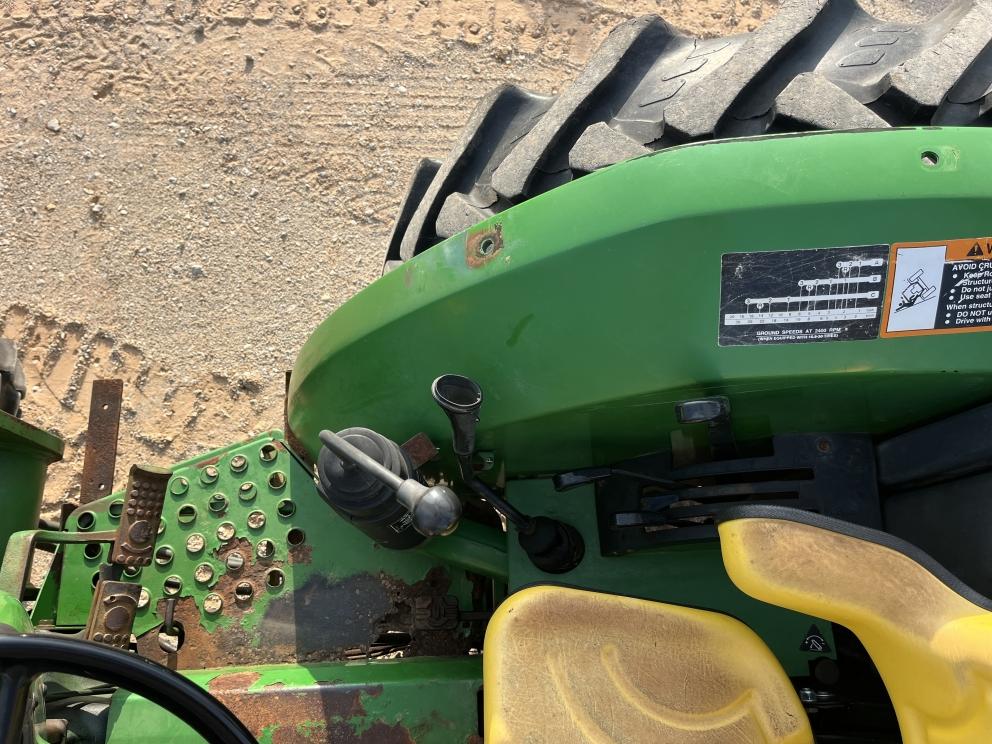 Image for 2001 John Deere 5210