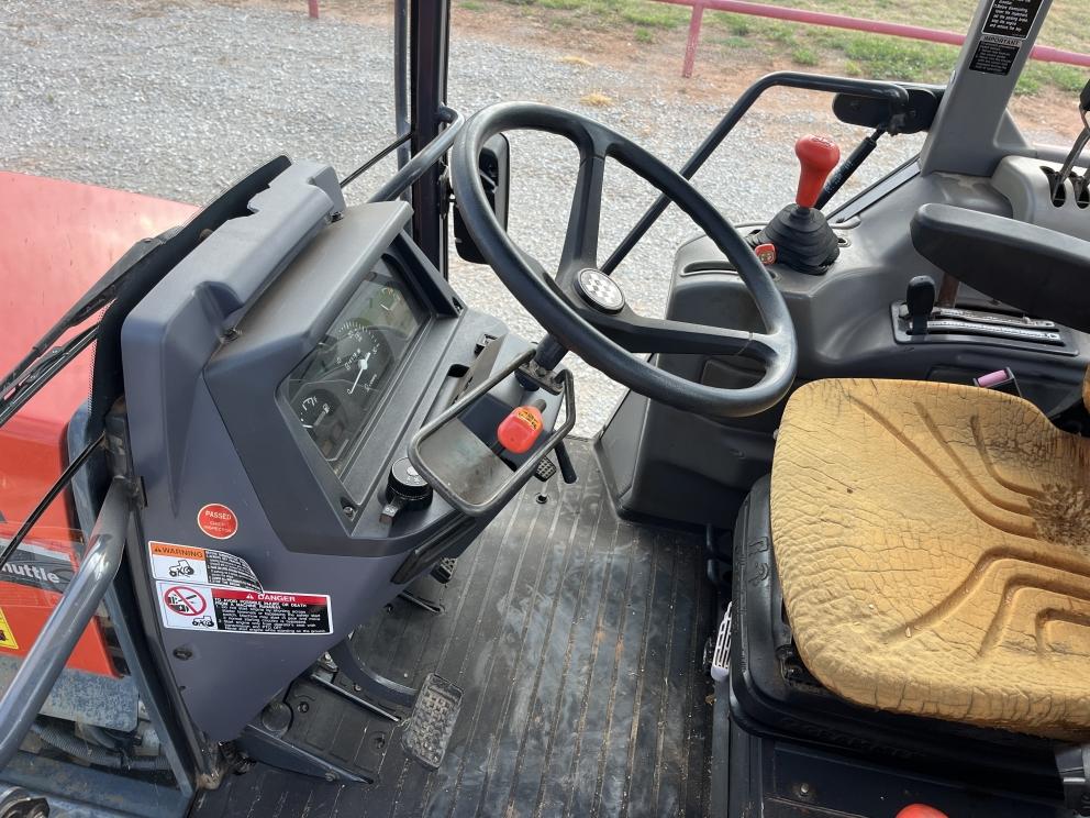 Image for 2002 Kubota M6800