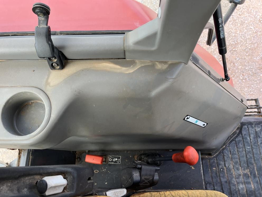 Image for 2002 Kubota M6800