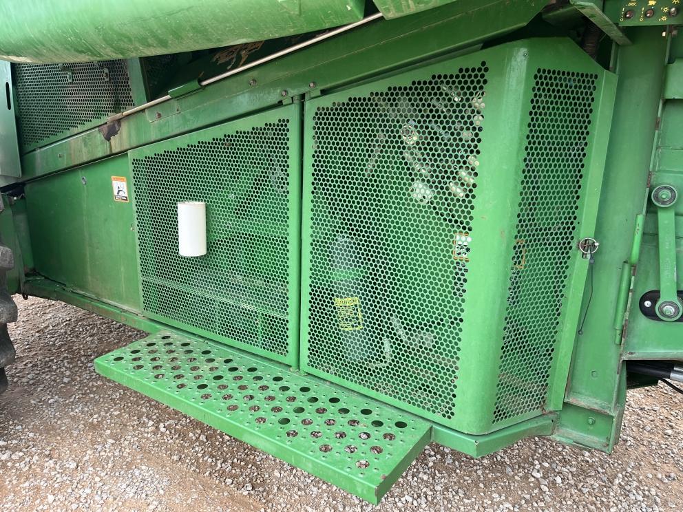 Image for 2000 John Deere 9650 STS