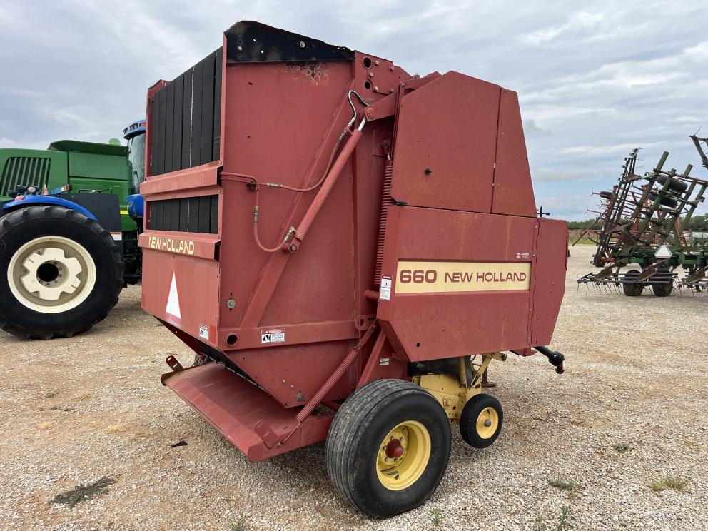 Image for New Holland 660