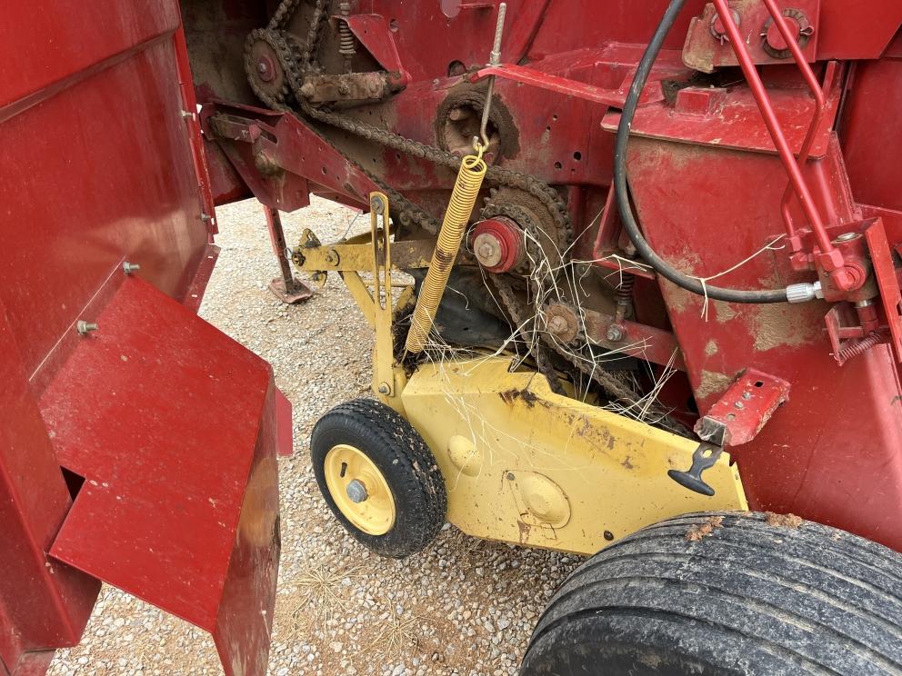 Image for New Holland 660