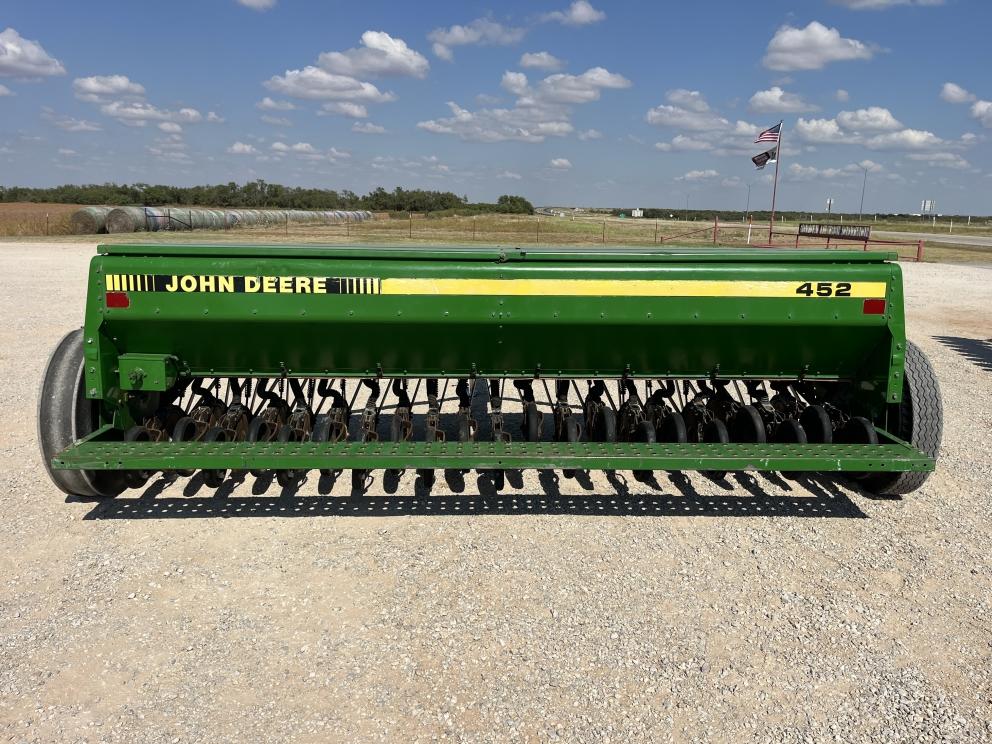 Image for 1991 John Deere 452