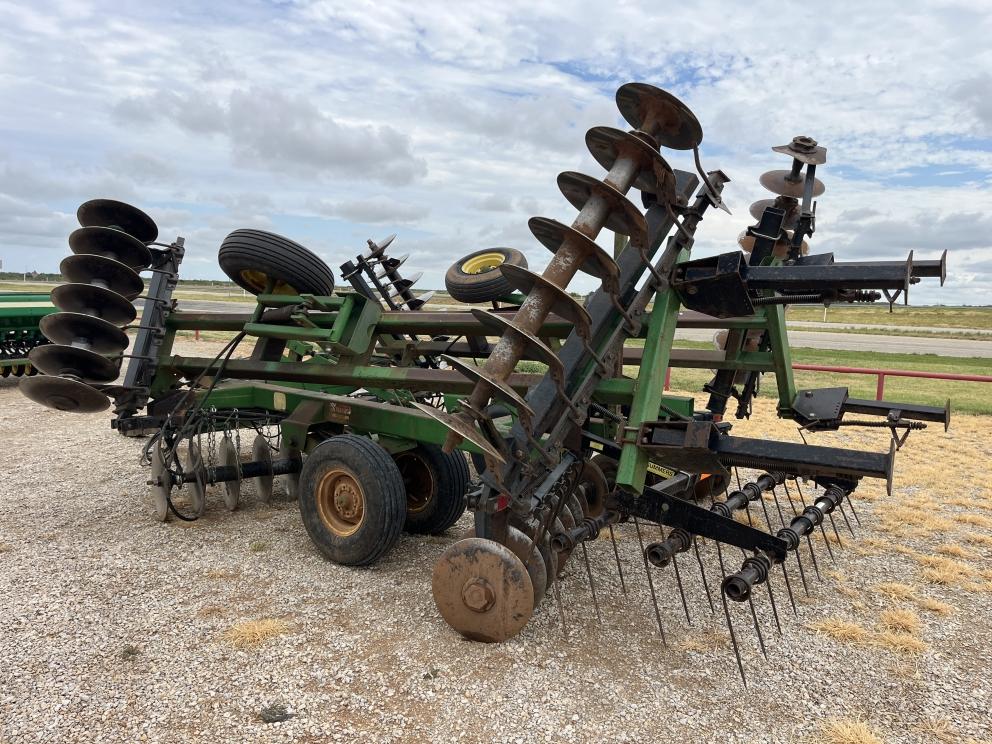 Image for 1989 John Deere 630