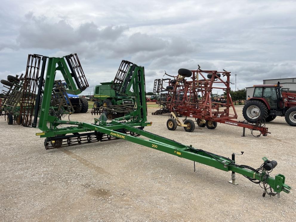 Image for 2016 John Deere 200