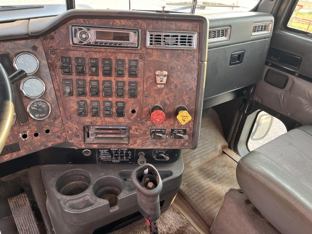 Image for 1998 INTERNATIONAL 9200
