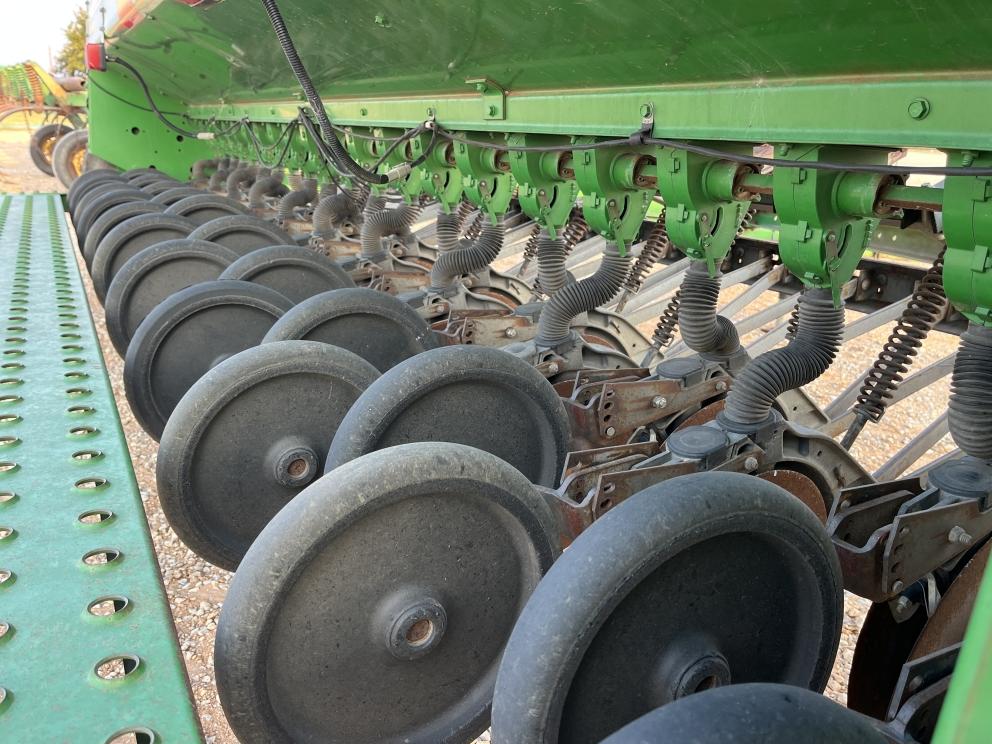 Image for 2005 John Deere 450