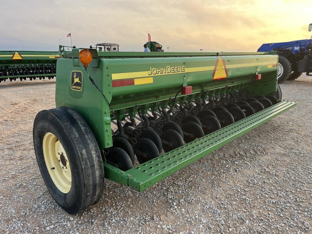 Image for 2005 John Deere 450