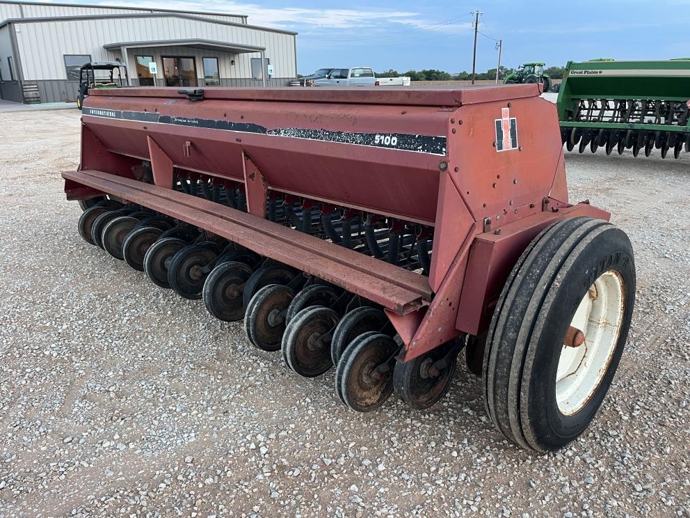 Image for INTERNATIONAL 5100