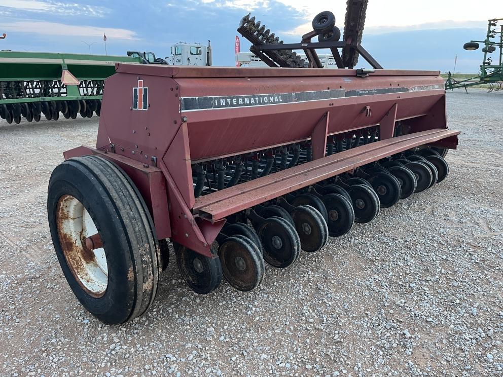Image for INTERNATIONAL 5100