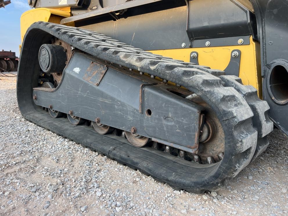 Image for 2014 New Holland C238