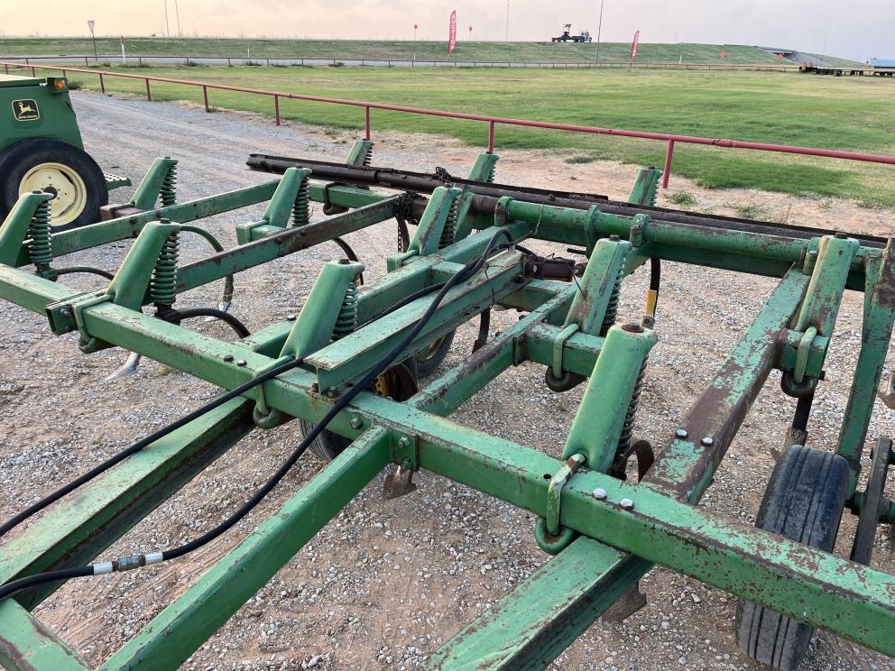 Image for John Deere 1600