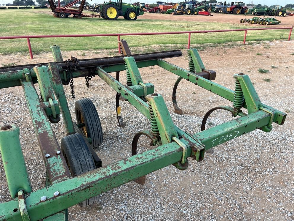 Image for John Deere 1600