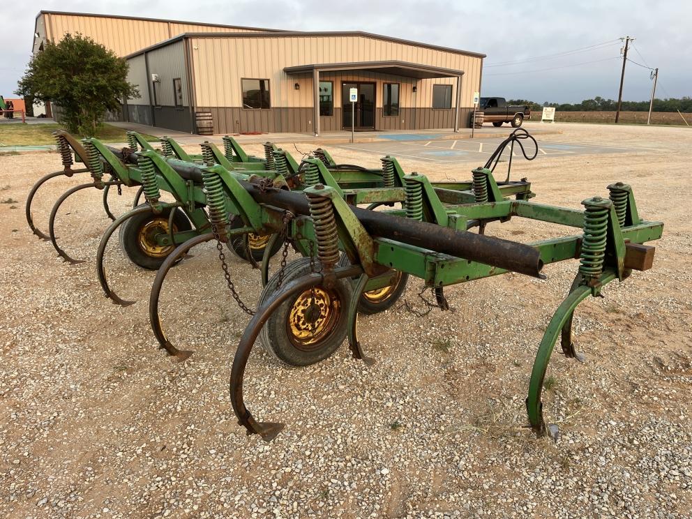 Image for John Deere 1600