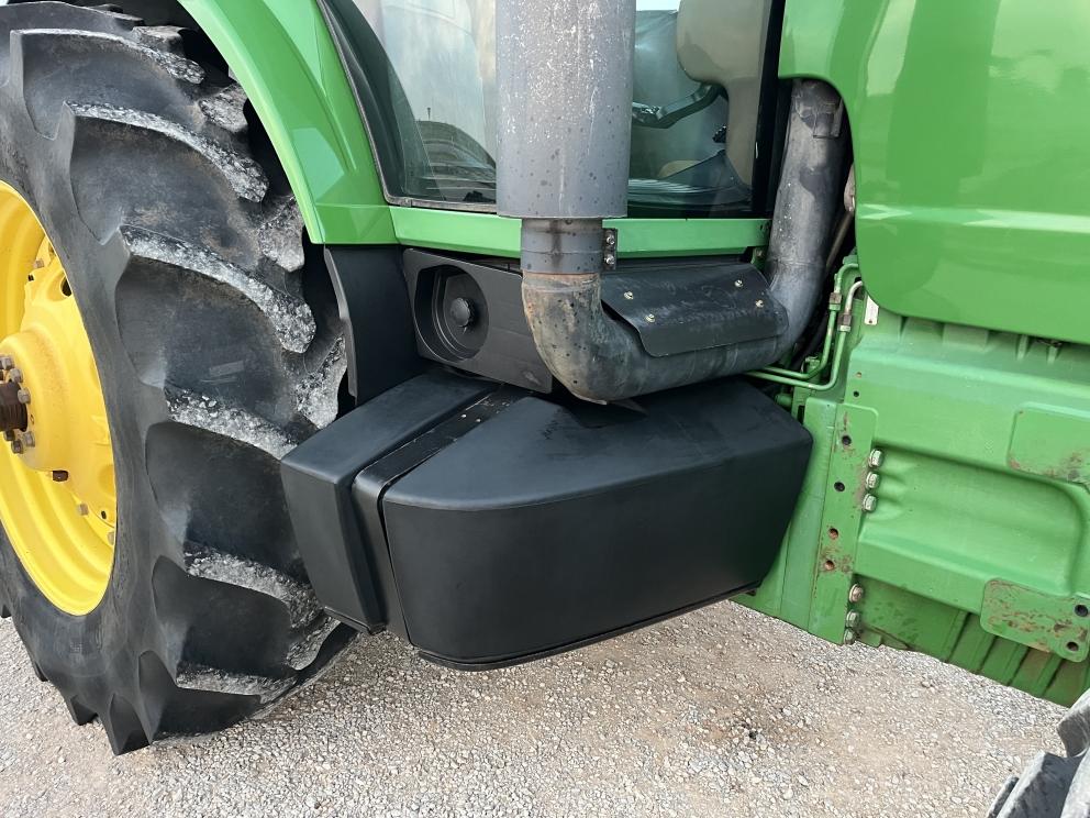 Image for 2002 John Deere 8220
