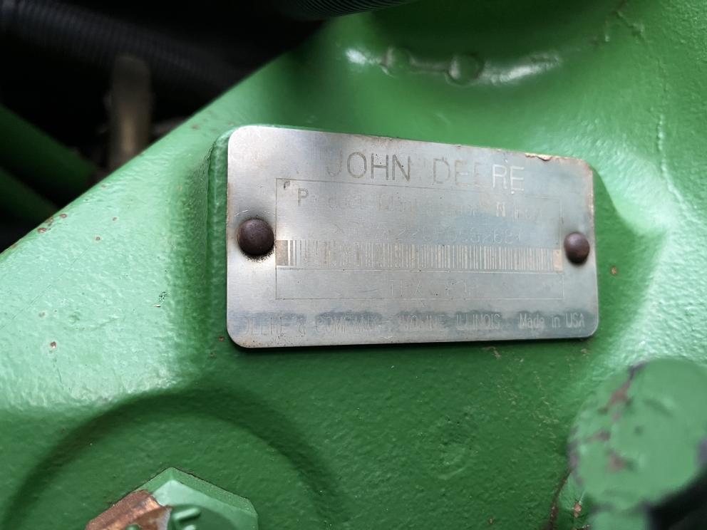 Image for 2002 John Deere 8220