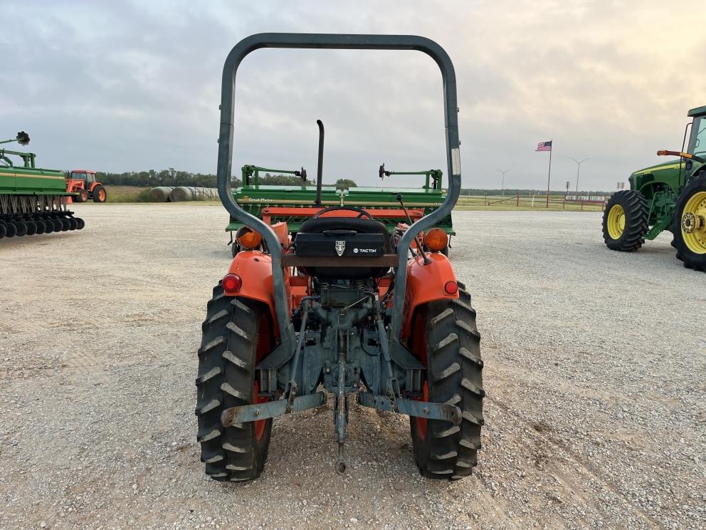 Image for 1994 Kubota L2350